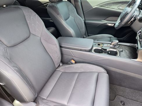 Used 2024 Lexus RX 350 FWD w/ Convenience Package image 10