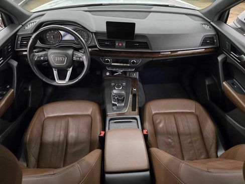 Used 2020 Audi Q5 2.0T Premium w/ Convenience Package AWD/4WD image 4
