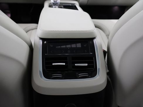 Used 2024 Volvo XC90 T8 Ultimate w/ Protection Package Premier AWD/4WD image 63