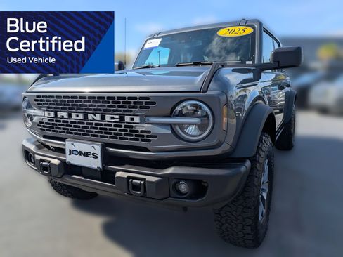 Used 2025 Ford Bronco Badlands AWD/4WD image 10