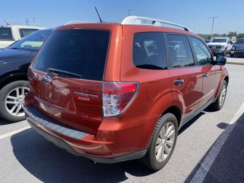 Used 2011 Subaru Forester 2.5X Touring AWD/4WD image 7