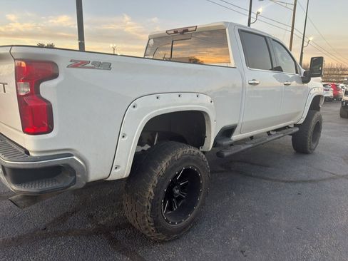 Used 2020 Chevrolet Silverado 2500 LTZ w/ LTZ Premium Package image 8