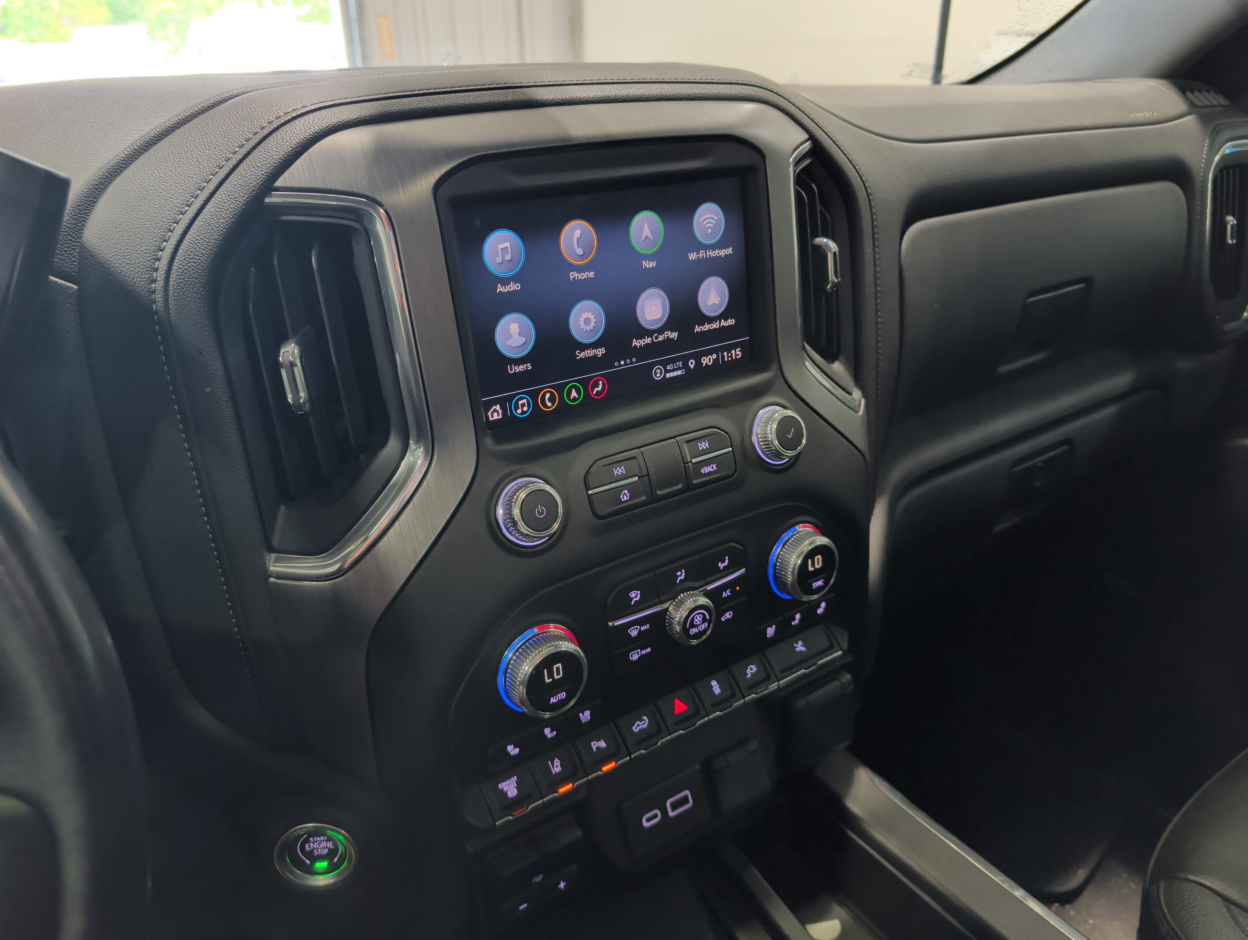 Used 2023 GMC Sierra 3500 Denali w/ Denali Ultimate Package AWD/4WD image 12