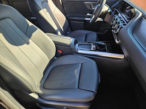 Used 2025 Mercedes-Benz GLA 250 image 18