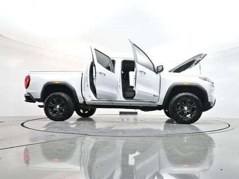 Used 2024 GMC Canyon Elevation RWD image 43