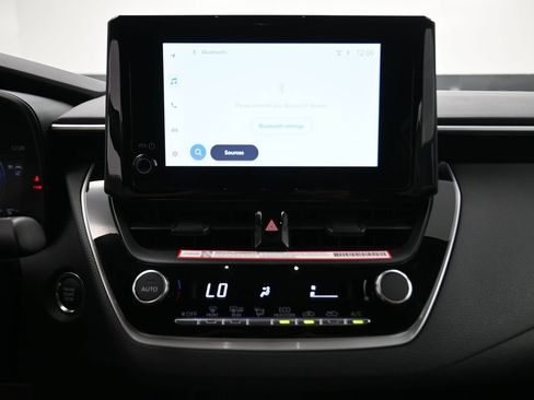 Used 2026 Toyota Corolla SE image 8