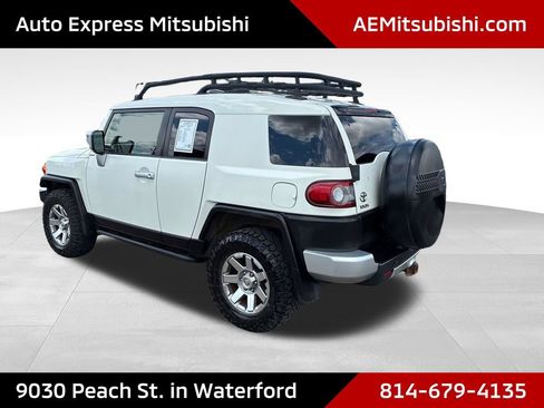Used 2014 Toyota FJ Cruiser 4WD w/ Upgrade Package image 5