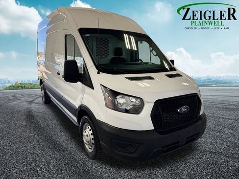Used 2025 Ford Transit 250 148 High Roof AWD image 8