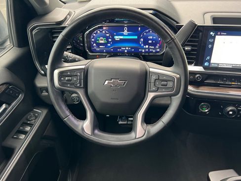 Used 2024 Chevrolet Silverado 1500 RST w/ Z71 Off-Road Package image 14