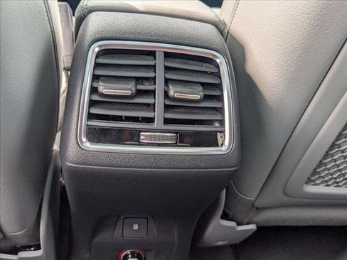 Used 2018 Audi Q3 2.0T Premium Plus w/ Premium Plus Package image 17