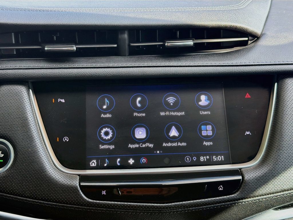 Certified 2024 Cadillac XT6 Luxury FWD image 33