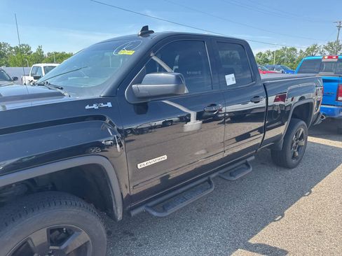 Used 2018 GMC Sierra 1500 SLE w/ Elevation Edition AWD/4WD image 23