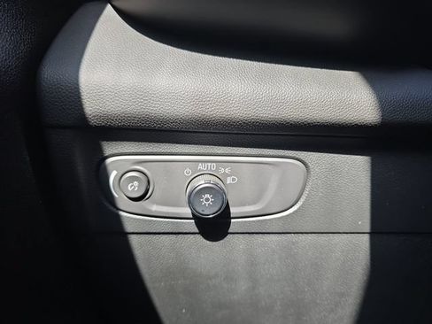 Used 2023 Buick Envision Essence w/ Sport Touring Package FWD image 10