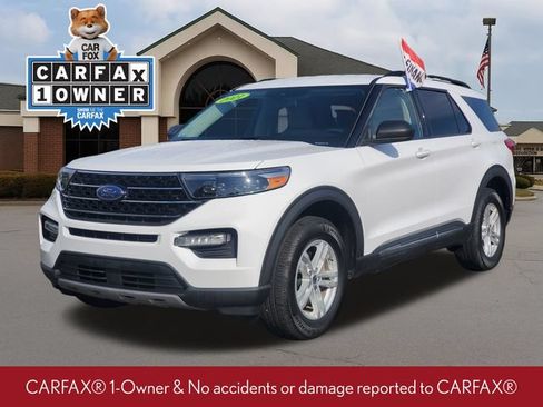 Used 2021 Ford Explorer XLT w/ Equipment Group 202A AWD/4WD image 2