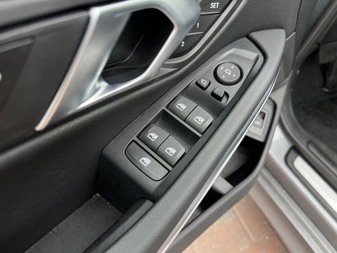 Used 2025 BMW 330i Sedan image 18