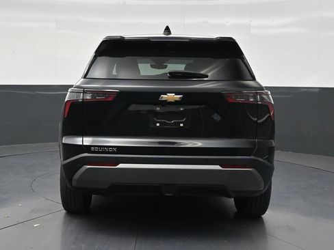 Used 2025 Chevrolet Equinox LT w/ Safety and Technology Package FWD image 4