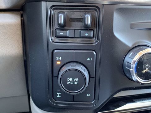 New 2026 Ford F350 Platinum w/ Platinum Plus Package AWD/4WD image 35