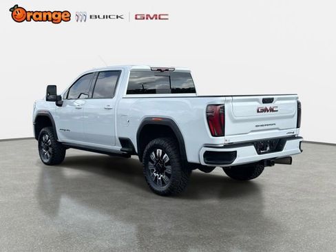Used 2024 GMC Sierra 3500 AT4 w/ AT4 Premium Plus Package AWD/4WD image 5