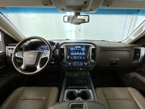 Used 2015 Chevrolet Silverado 1500 LTZ Z71 w/ LTZ Plus Package image 13