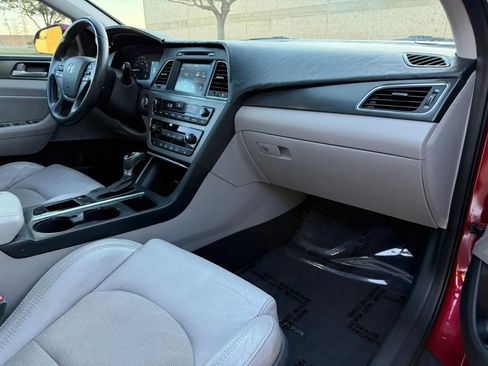 Used 2017 Hyundai Sonata Sport w/ Value Edition Package 02 FWD image 11