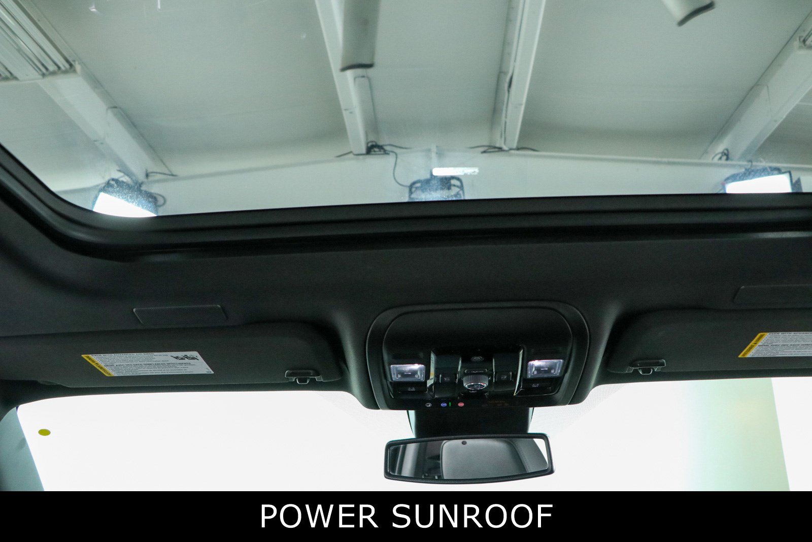 Used 2026 GMC Yukon Denali w/ Sun & Power Step Package AWD/4WD image 22