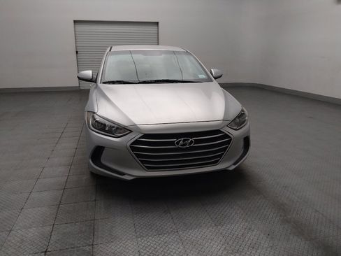 Used 2017 Hyundai Elantra SE FWD image 14