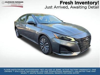 Used 2025 Nissan Altima 2.5 SV