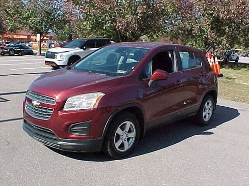 Used 2016 Chevrolet Trax LS w/ LPO, Protection Package AWD/4WD image 33