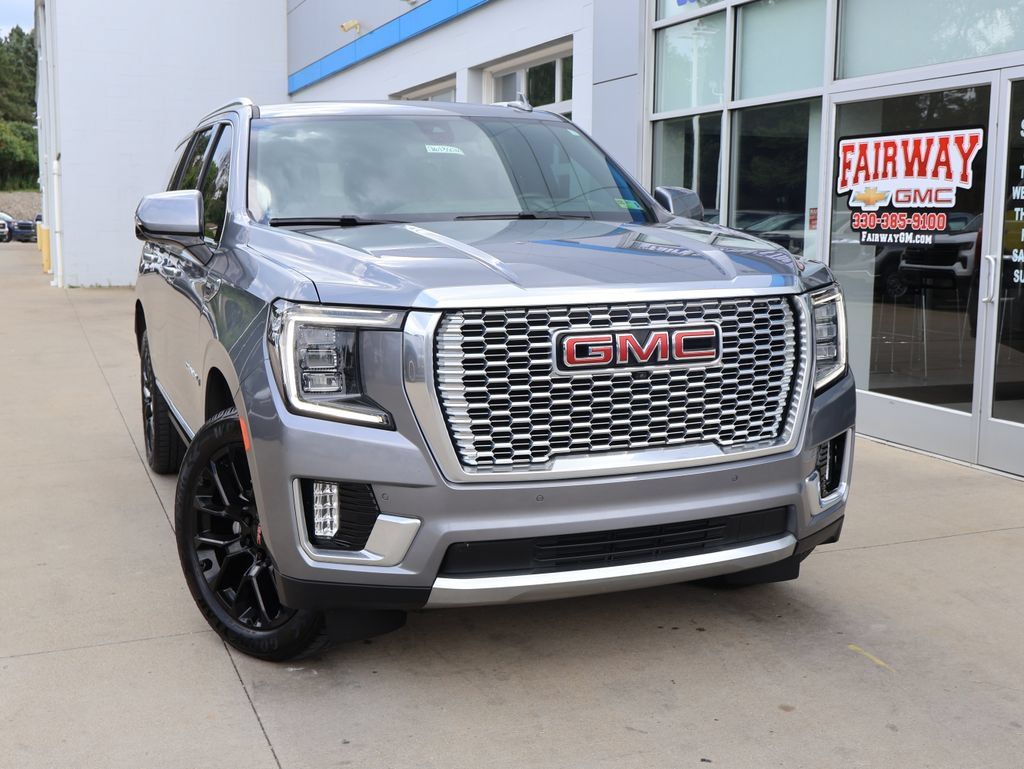 Certified 2022 GMC Yukon Denali w/ Denali Premium Package AWD/4WD image 48