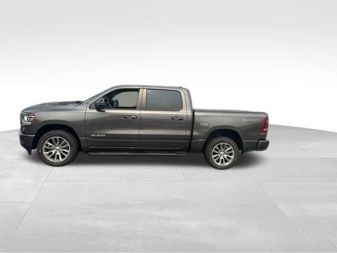 Used 2023 RAM 1500 Laramie AWD/4WD image 12