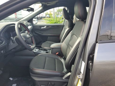 New 2025 Ford Escape ST-Line w/ Equipment Group 301A image 10