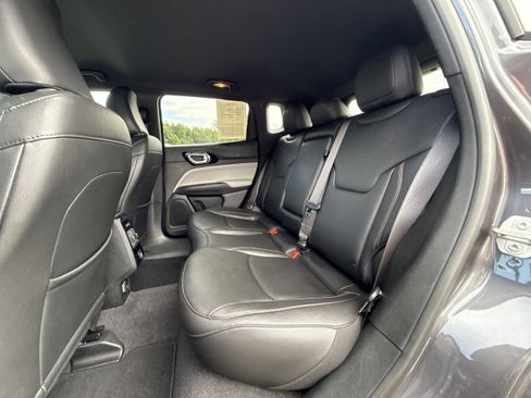 Used 2024 Jeep Compass Limited image 20