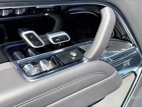 New 2026 Land Rover Range Rover SE AWD/4WD image 23