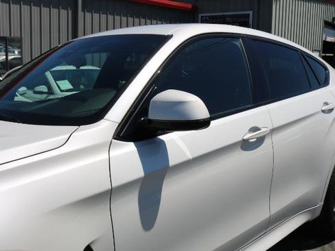 Used 2019 BMW X6 xDrive35i w/ M Sport Package AWD/4WD image 4