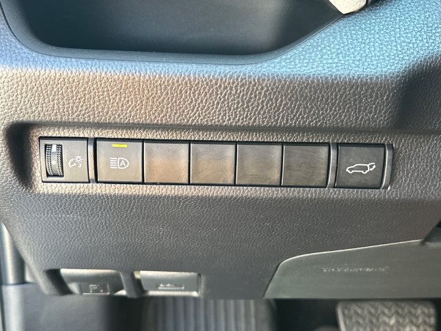 Used 2024 Toyota RAV4 XLE w/ Convenience Package FWD image 20