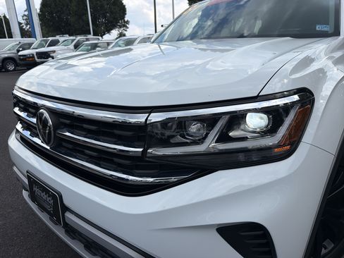 Used 2022 Volkswagen Atlas SE AWD/4WD image 6