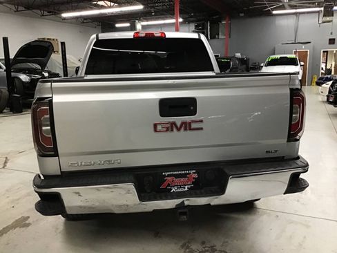 Used 2018 GMC Sierra 1500 SLT w/ SLT Premium Package AWD/4WD image 6