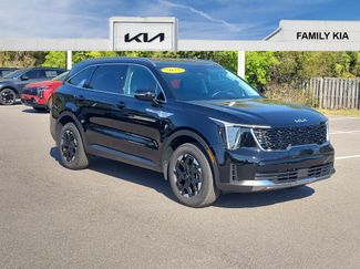 Certified 2025 Kia Sorento S 360° Tour