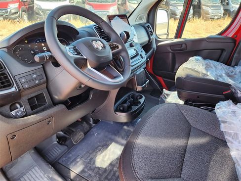 New 2025 RAM ProMaster 1500 w/ Quick Order Package 22G SLT image 7