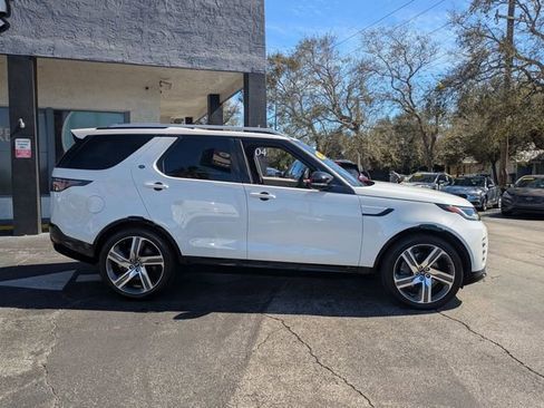 Used 2022 Land Rover Discovery S R-Dynamic image 4