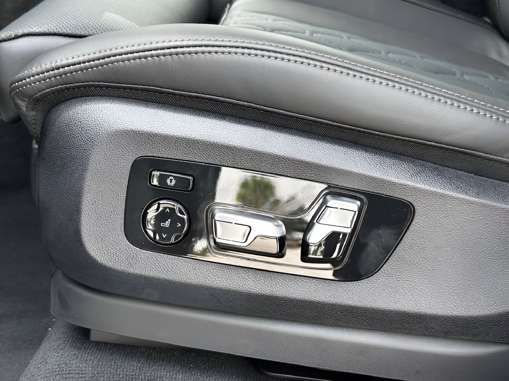 New 2027 BMW X7 M60i AWD/4WD image 12