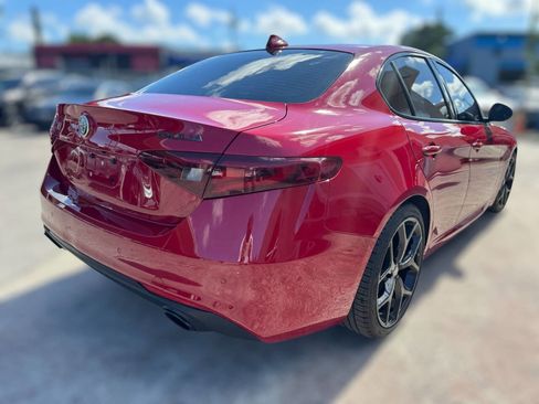 Used 2019 Alfa Romeo Giulia w/ Nero Edizione image 10
