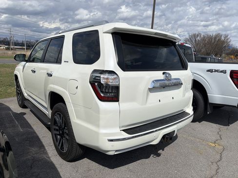 Used 2023 Toyota 4Runner Limited AWD/4WD image 5
