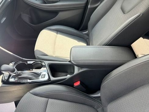 Used 2024 Buick Encore GX Preferred w/ Comfort Package AWD/4WD image 16
