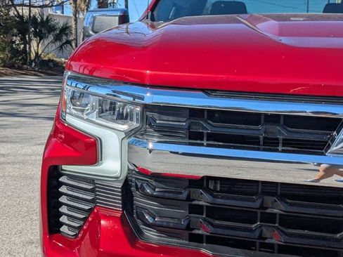 Used 2023 Chevrolet Silverado 1500 LT w/ Z71 Off-Road Package image 11