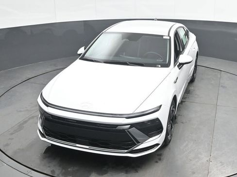 New 2026 Hyundai Sonata SEL FWD image 16