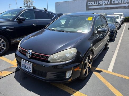 Used 2010 Volkswagen GTI 4-Door FWD image 2