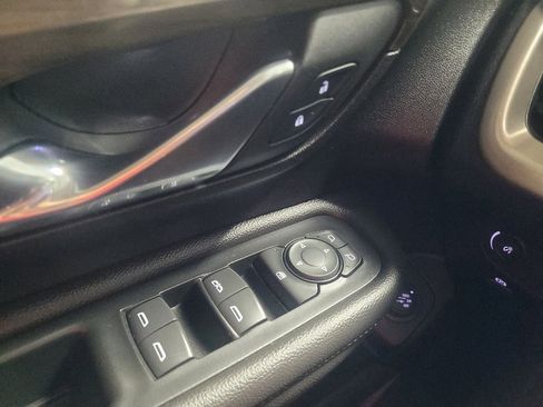 Used 2018 GMC Terrain Denali w/ Driver Alert Package II AWD/4WD image 27