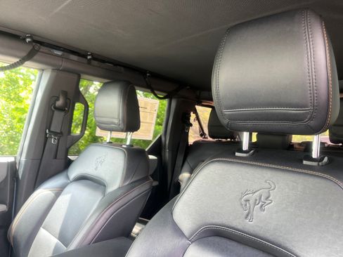 Used 2022 Ford Bronco Badlands w/ Sasquatch Package AWD/4WD image 7