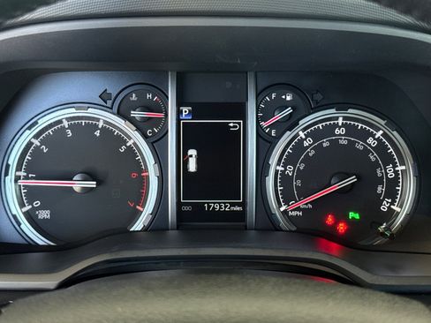 Certified 2024 Toyota 4Runner Limited AWD/4WD image 25